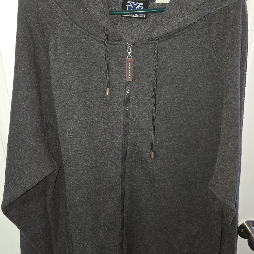 Men’s NY Manhattan Club Full-Zip Hoodie – Charcoal Gray – Size L